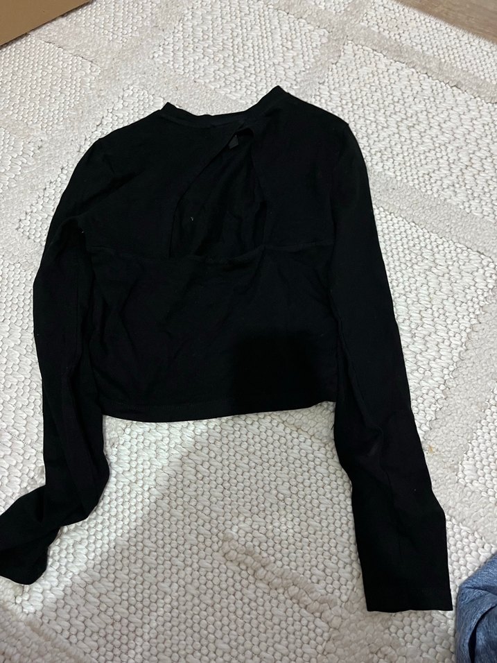 Siyah Uzun Kollu Dar Kesim Bluz - Görsel 2