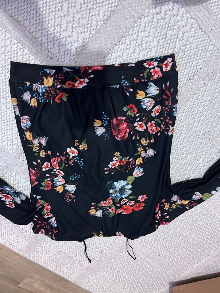 Çiçek Desenli Uzun Kollu V Yaka Bluz - Görsel 2