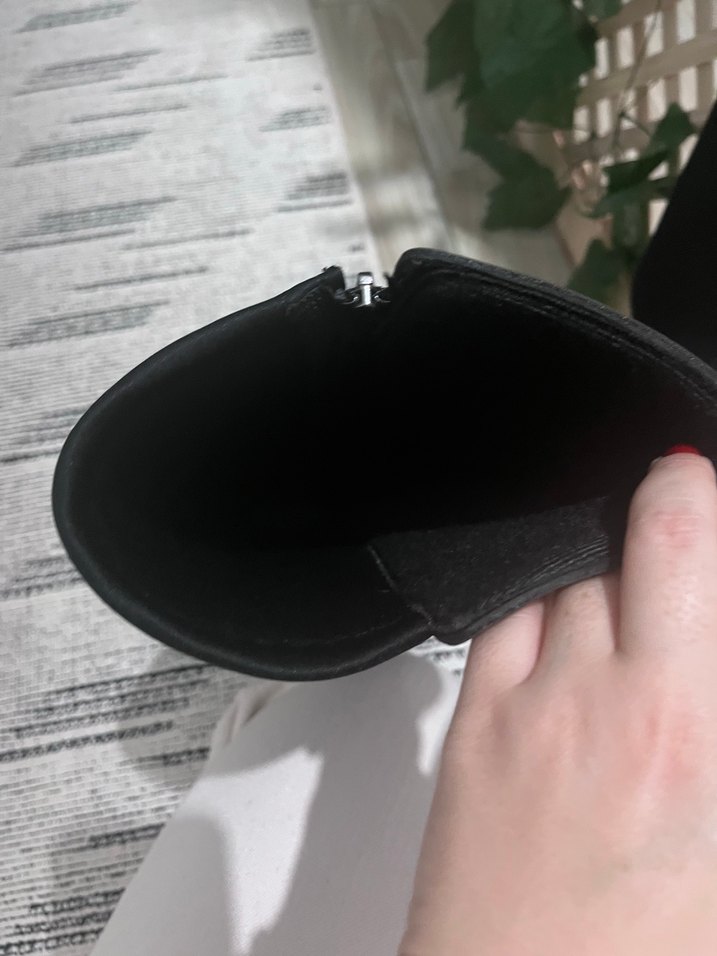 Tokalı Siyah Deri Dizüstü Kadın Çizme - Görsel 3