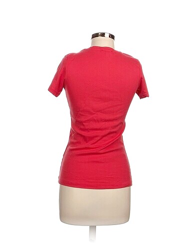 m Beden Koton T-shirt %70 İndirimli.