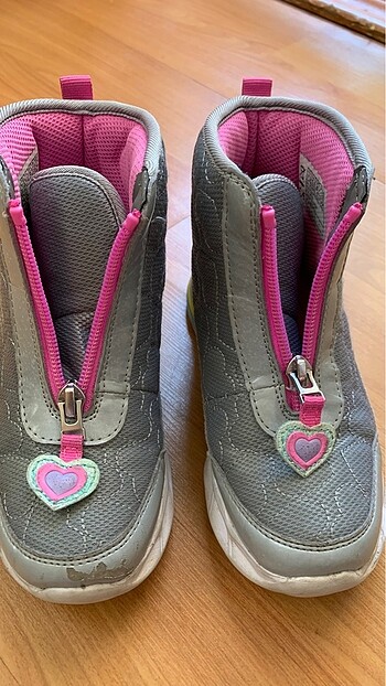 Skechers kız çocuk bot