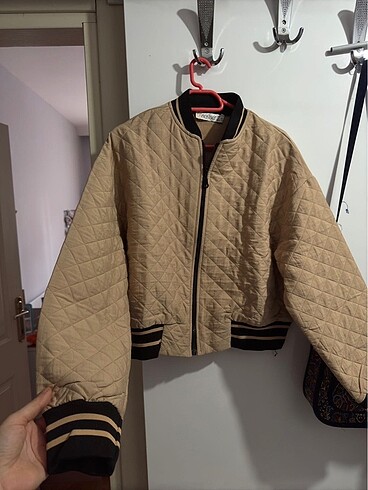 NEFİSE CROP CEKET