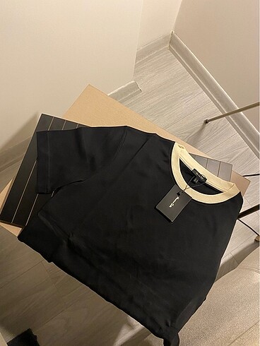 m Beden siyah Renk Massimo Dutti Basic Tshirt