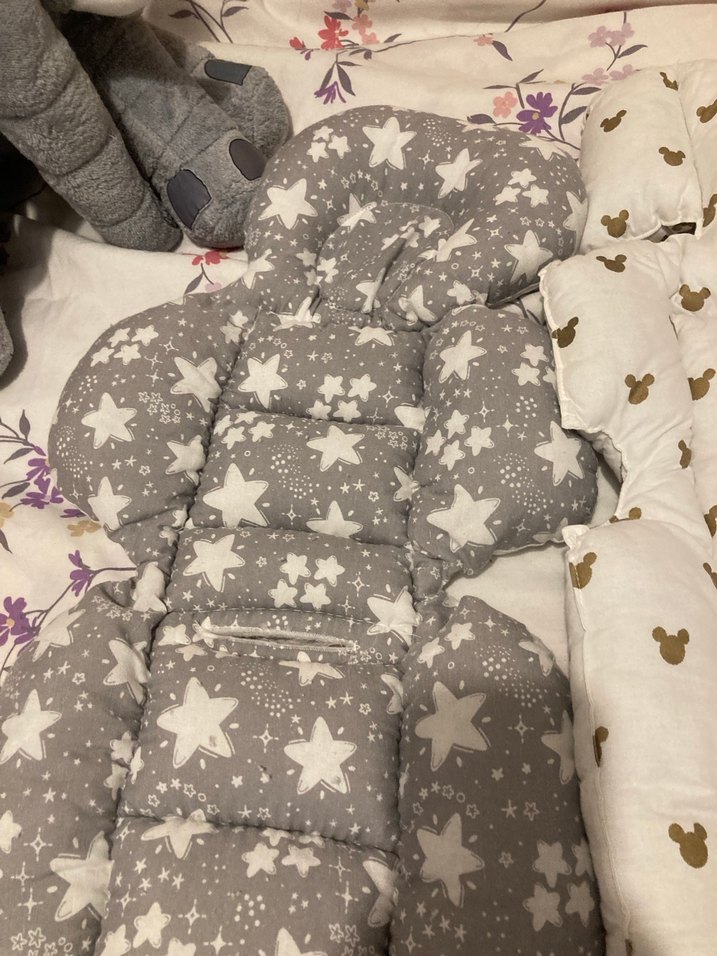 Gri Yıldız Desenli Bebek Uyku Minderi - Görsel 2