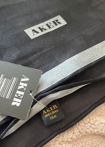 Aker İpek eşarp AKER