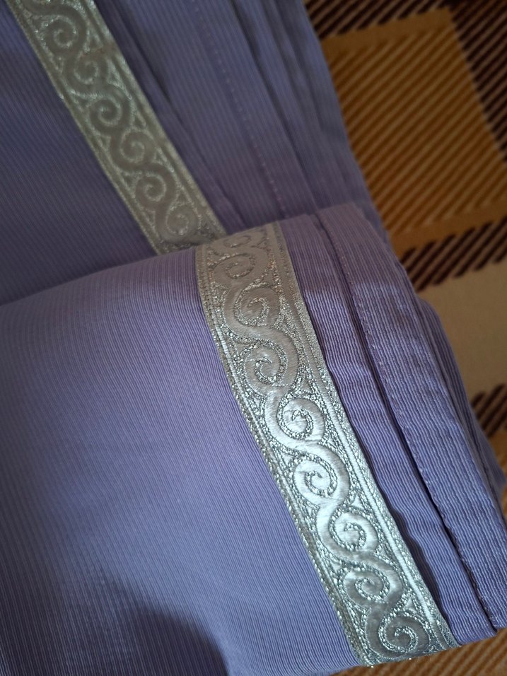 lila masa örtüsü - Görsel 4