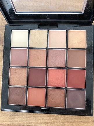Nyx far paleti