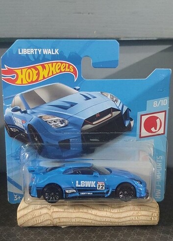 Hot wheels regular 