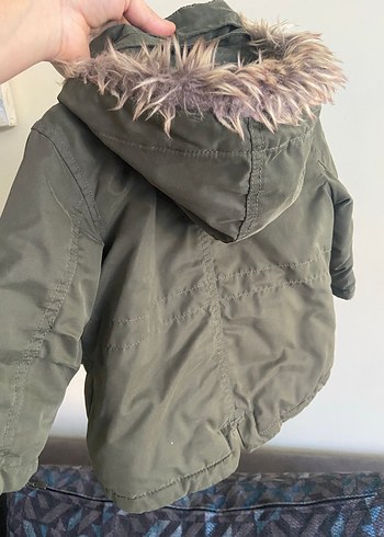 Erkek Çocuk Kürklü Kapüşonlu Mont - Görsel 4