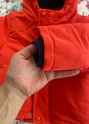 Kapüşonlu Kırmızı Erkek Çocuk Mont - Görsel 2