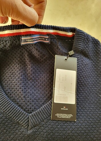Tommy hilfiger v yaka kazak
