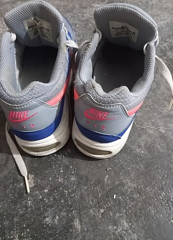 36,5 Beden Nike ayakkabı airmax