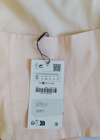 26 Beden ten rengi Renk Zara straplez üst