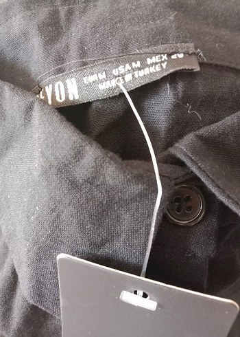 Düğmeli Nakışlı Siyah Kısa Kollu Gömlek - Görsel 2