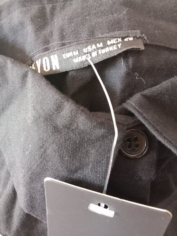 Düğmeli Nakışlı Siyah Kısa Kollu Gömlek - Görsel 2