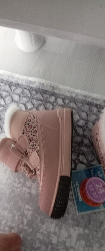 LC Waikiki Kız çocuk bot