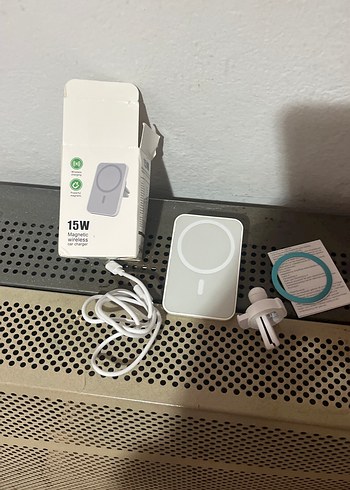 15W Manyetik Kablosuz Beyaz Power Bank - Görsel 4