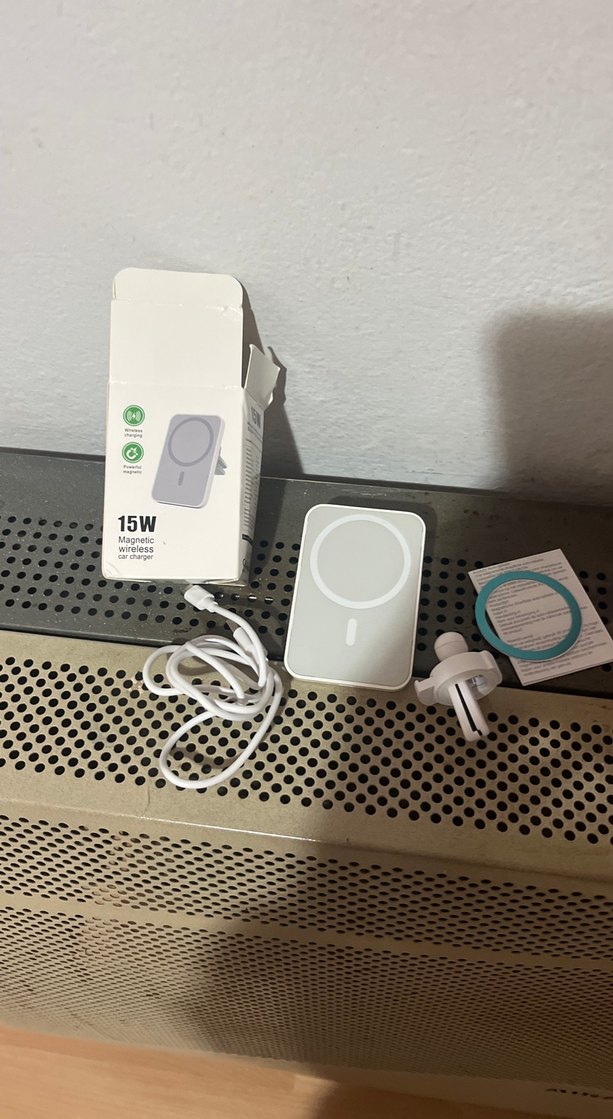 15W Manyetik Kablosuz Beyaz Power Bank - Görsel 4