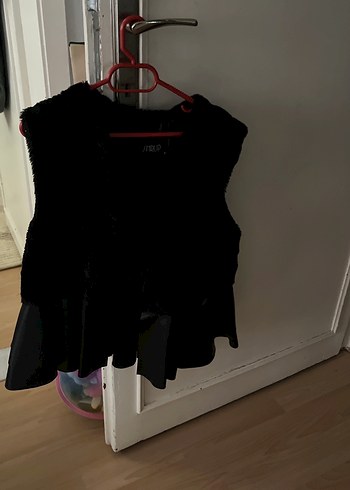 Siyah Süet Kürklü V Yaka Kadın Yelek - Görsel 5