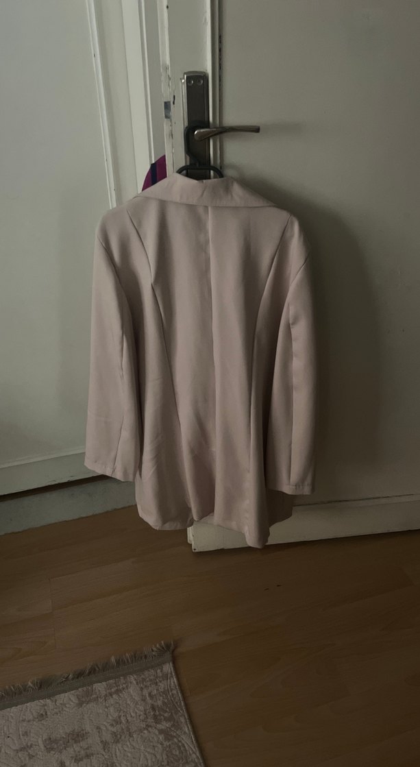 Düğmeli Bej Kadın Midi Ceket - Görsel 2