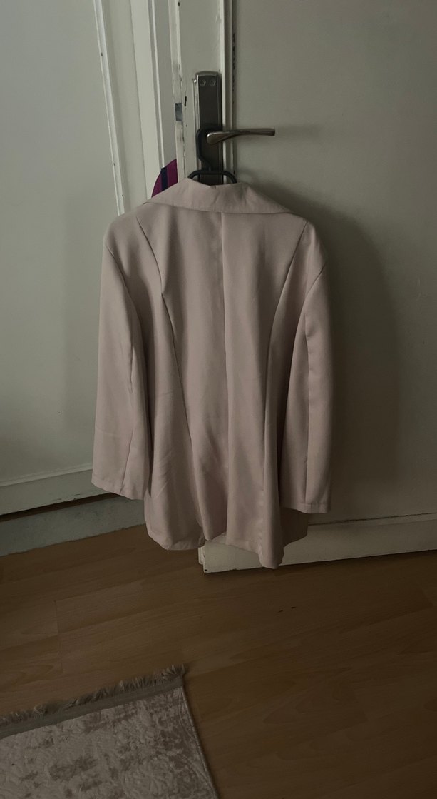 Düğmeli Bej Kadın Midi Ceket - Görsel 3