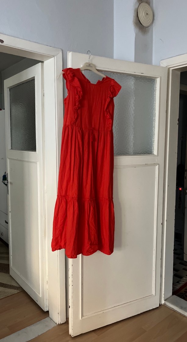 Kırmızı Uzun Keten Fırfırlı Elbise - Görsel 4