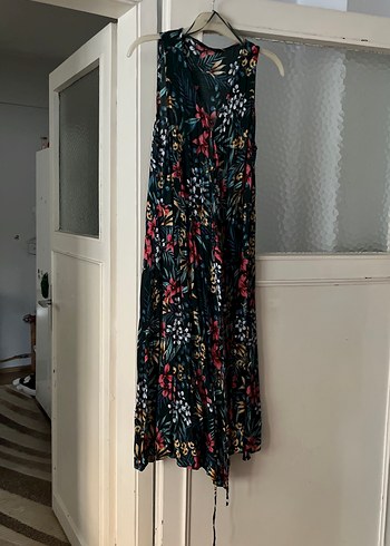 Bohem Çok Renkli Uzun V Yaka Kolsuz Elbise - Görsel 4