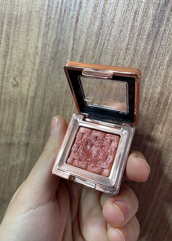 Missha Parlak Göz Farı - Görsel 2