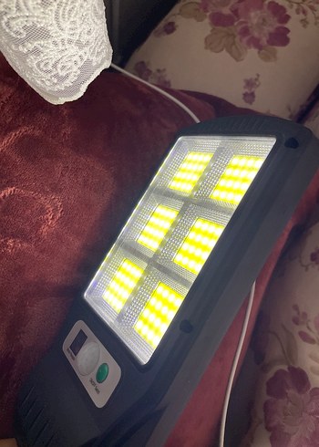 Güneş enerjili Sensörlü Siyah LED Sokak Lambası - Görsel 8