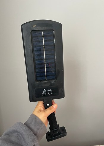 Güneş enerjili Sensörlü Siyah LED Sokak Lambası - Görsel 3