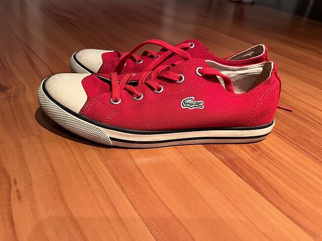 Lacoste kırmızı ayakkabı