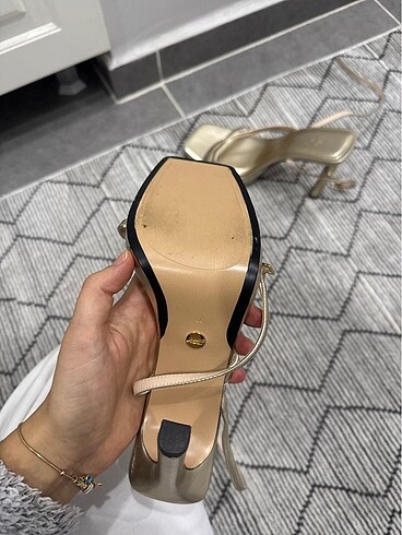 39 Beden Gold topuklu