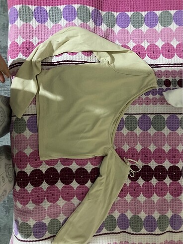 xs Beden Stradivarius Omuz Dekolteli Crop