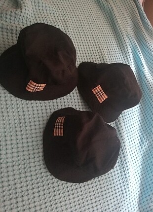 Siyah şapka 