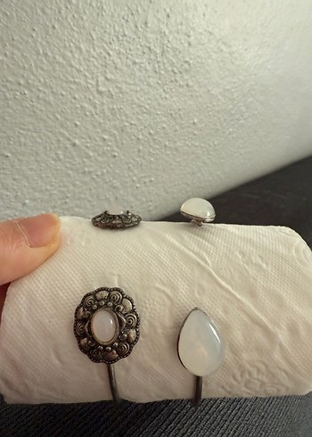 Bohem Beyaz Düğmeli Kadın Kol Düğmeleri - Görsel 2