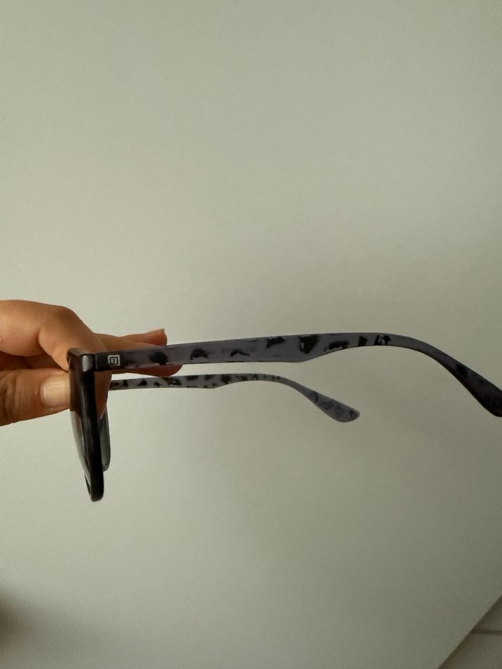 Inesta leopar gri Çerçeveli Kadın Güneş Gözlüğü - Görsel 5