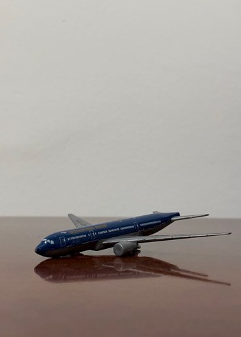 Mavi Oyuncak Uçak - Görsel 2