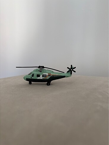  Beden Matchbox Helikopter