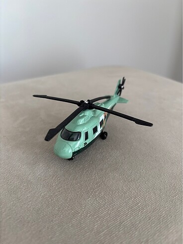 Diğer Matchbox Helikopter