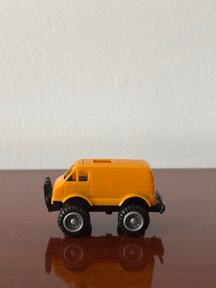 Oyuncak Araba Sarı - Görsel 2