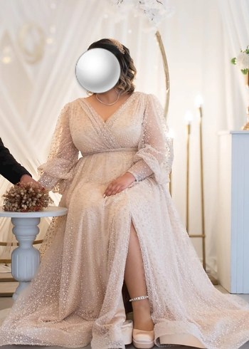 Alfabeta Uzun Kollu Bej İşlemeli V Yaka Nişanlık