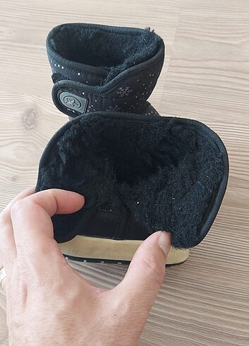 22 Beden siyah Renk Kız çocuk bot