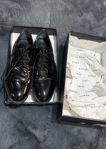 Sarar Damat Ayakkabisi