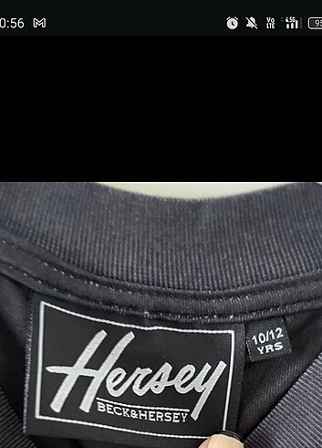 Herschel Tişört. 2 kez Giyildi.