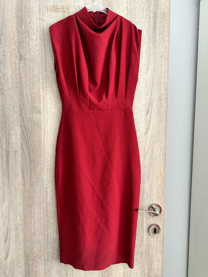 Bordo Drapeli Yüksek Yakalı Kolsuz Kalem Elbise - Görsel 3