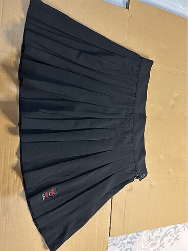 Üründen 2 adet var L ve XL olarak ayrılmaktadır