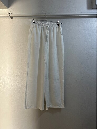 Keten pant. sıfır bu ürünün tüm bedenleri mevcuttur