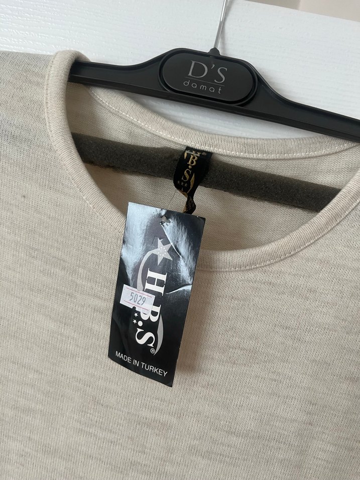 Bej Uzun Kollu Piliseli triko Elbise - Görsel 3