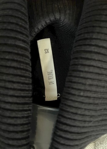 Siyah Yüksek Yakalı Kolsuz Örgü Elbise - Görsel 3