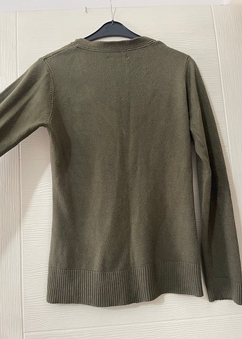 Uzun Kollu Düğmeli V Yaka Hırka - Görsel 2